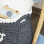 Gehäkelter Korb mit Wal - Anleitung & Wal-Vorlage