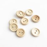 Holzknopf rund mit Rand - 13 mm - Natur - 2-Loch