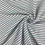 Single Jersey - Warmweiß mit 2 mm Dunkler Salbei Streifen