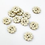 Kokosnussknopf Blumenform - 15 mm - 2 Loch