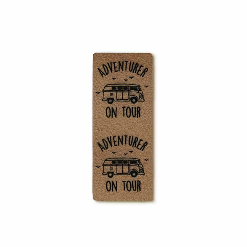 Label Loop "adventurer on tour" - 50 x 20 mm - Lederbraun