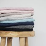 Breiter Rippenjersey Lochmuster