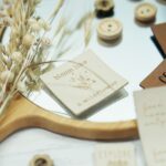 DIY Stoffe Inspiration - Labels & Knöpfe