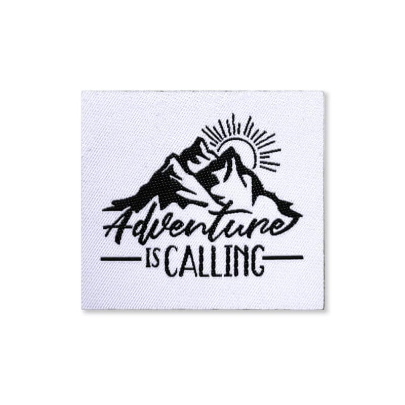 Weblabel “Adventure is calling” – 50 x 45 mm aufbügelbar