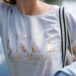 DIY Stoffe Outfit - Shirt Finja - Plott Self care love