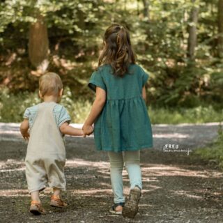 DIY Stoffe Outfit - Hemd Kleid Marli /Latzhose Latzzie / Shirt Finn/ Leggings Luany