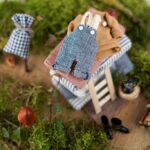 DIY-Stoffe-Wichtelwelt - Matratze - Latzhose - Sweater - Gummistiefel