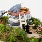 DIY-Stoffe-Wichtelwelt -Matratzen - Latzhose - Sweater - Laterne- Gummistiefel