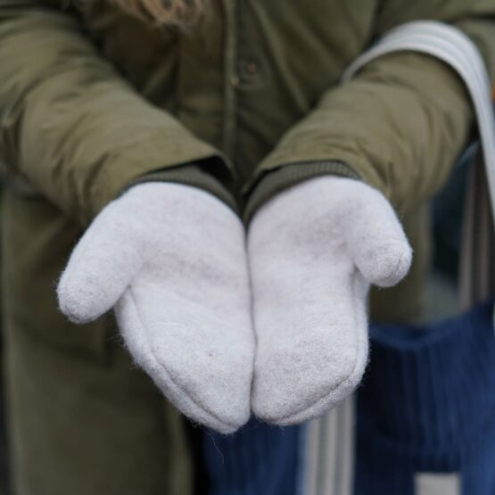 DIY Stoffe Outfit - Handschuhe