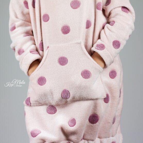 DIY Stoffe Outfit -Kuschelfleece – Dots – Pearl Rose