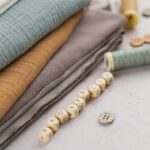 DIY Stoffe Mix - Garne - Holzwürfel - Knöpfe