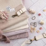 DIY Stoffe Mix - Knöpfe - Gurtband - Label - Garn