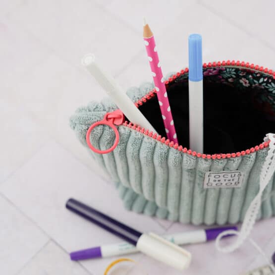 DIY Stoffe - Inspiration - Näh-Etui – Velvet Breitcord Altmint - Kosmetiktasche