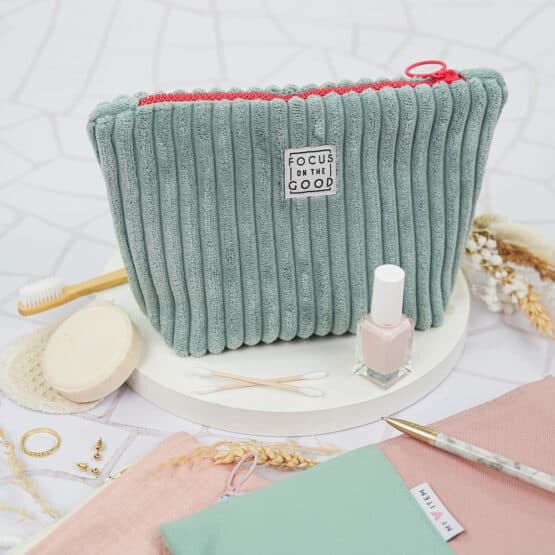 DIY Stoffe - Inspiration - Näh-Etui – Velvet Breitcord Altmint - Kosmetiktasche