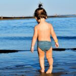 Badestoff - LSF 50 - Painted Stripes - Marineblau/Weiß