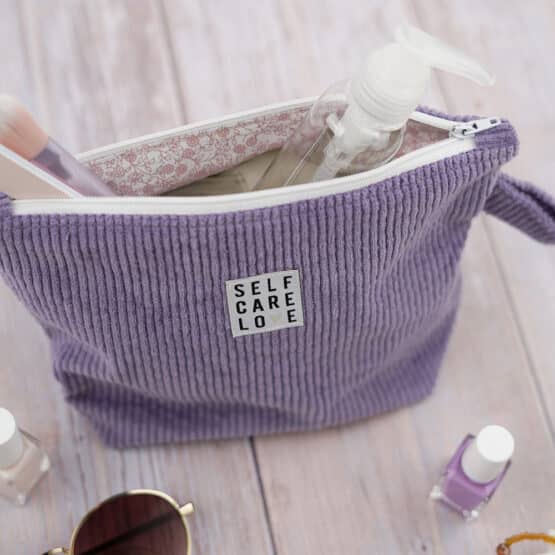 DIY Stoffe - Inspiration - Kosmetiktasche - Paket - Lavendel Cord