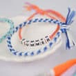 ARTISTA Kit Creativo Per Braccialetti Dell'amicizia, Con Perline Colorate, Ciondoli Argento, Filo E Istruzioni, Per Bambini Dai 6 Anni In Su - 3