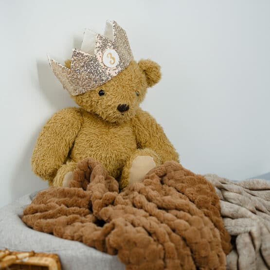 DIY Stoffe Inspiration - Geburtstagskrone - Pailletten Gold - Waben Kuschelfleece