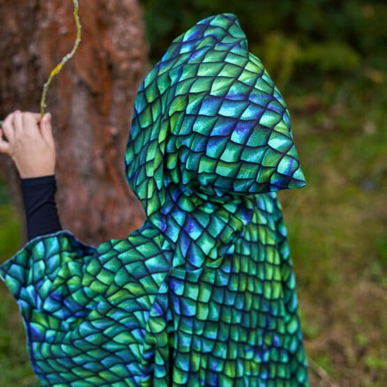 DIY Stoffe Outfit - Poncho Kostüm - Drachen Schuppen