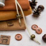 DIY Stoffe Mix - Kordel - Knopf - Label - Kordelstopper