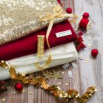 DIY Stoffe Mix - Paillettenband - Garn - Label - Satinband - Knopf