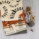 DIY Stoffe Mix - Reißverschluss - Kordel - Garn - Fellbommel