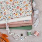 DIY Stoffe Mix - Garn - Pomponborte - Reißverschluss - Garn - Magnet Verschluss - Label