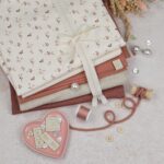 DIY Stoffe Mix - Garn - Kordel - Reißverschluss - Label - Knopf - Perle - Baumwollband