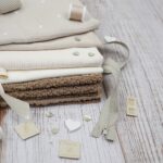 DIY Stoffmix - Reissverschluss - Label - Knopf - Garn