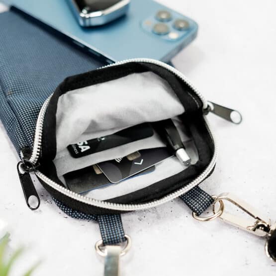 DIY Stoffe Inspiration - Handytasche Denim Blue Strukturiert