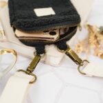 DIY Stoffe Inspiration - Handytasche Bouclé Schwarz