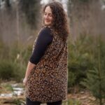 DIY Stoffe Outfit - Weste Winalea - Teddy Leo Zimt