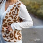 DIY Stoffe Outfit - Weste Winalea - Fleece Leo Natur Nougat