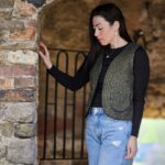 DIY Stoffe Outfit - Weste Winalea - Breitcord Dots