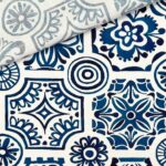 Cretonne merzerisiert – Blaue Ornamente – Warmweiß