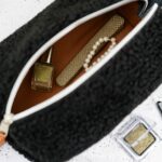 DIY Stoffe Inspiration - Kulturbeutel Bouclé Schwarz1