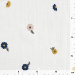 Musselin – Bunte gestickte Blumen – Warmweiß