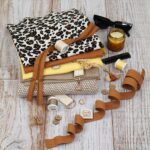 DIY Stoffmix - Reißverschluss - Gummiband - Garn - Label -Knopf