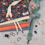 DIY Stoffmix: Label - Garn - Gurtband - Reißverschluss - Kordel - Knopf - Pompon