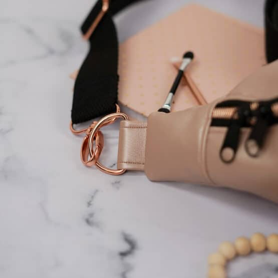 DIY Stoffe Inspiration - Cutline Crossbag Rosé Metallic