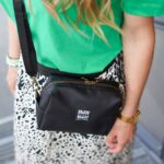 DIY Stoffe Outfit: Shirt - Rock Rouzlie - Emerald - Viskose Animal - Kleine Tasche – Paket – Lederoptik Schwarz