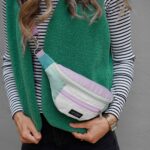 DIY Stoffe Outfit - Weste Winalea - Bouclé Emerald - Cutline Crossbag
