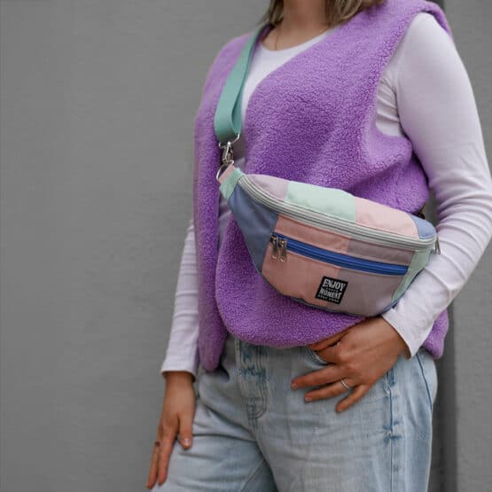 Diy Stoffe Outfit 562v Weste Winalea Bouclé Lavendel Cutline Crossbag