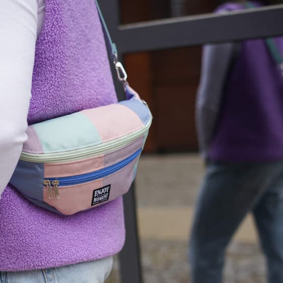 Diy Stoffe Outfit 563i Weste Winalea Bouclé Lavendel Cutline Crossbag