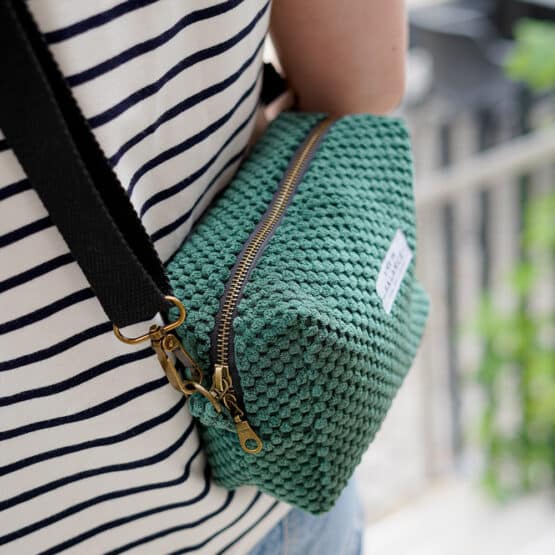 DIY Stoffe Outfit - Weste Winalea - French Terry - Tasche Velvet Pinie