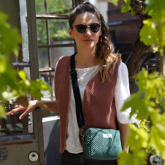 Diy Stoffe Outfit 566b Weste Winalea Velvet Soft Blush Kleine Tasche Pinie