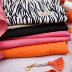 DIY Stoffmix - Buchstabenperlen - Karabinerhaken - Sticktwist