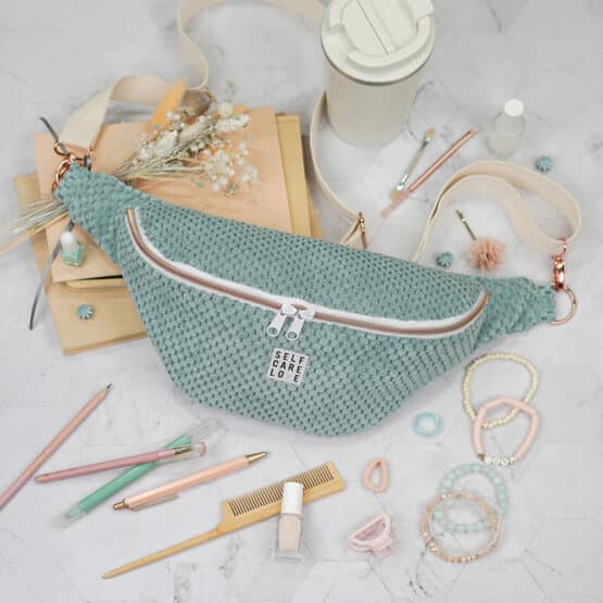 Diy Stoffe Inspiration 616e Cutline Crossbag Velvet Strukturiert Dunkles Altmint