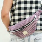 DIY Stoffe Outfit - Cutline Crossbag - Velvet Mauve - Weste Wilmsy