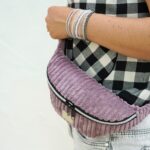 DIY Stoffe Outfit - Cutline Crossbag - Velvet Mauve - Weste Wilmsy